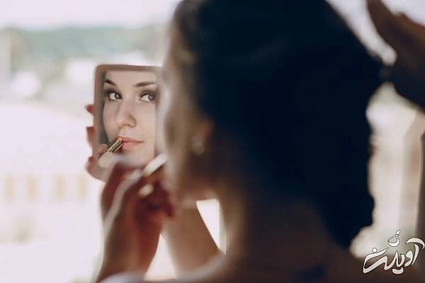 آینه کوچک برای خانم ها